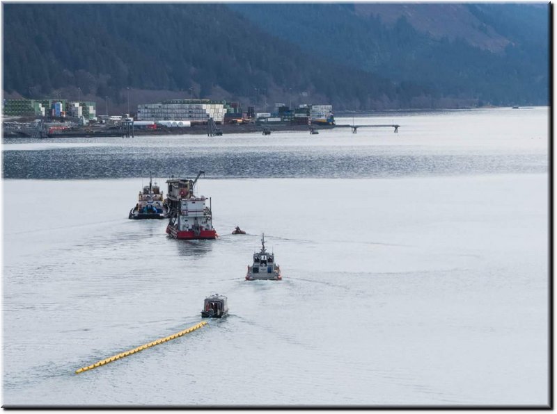 escorting-tug-challenger-after-raising3.jpg